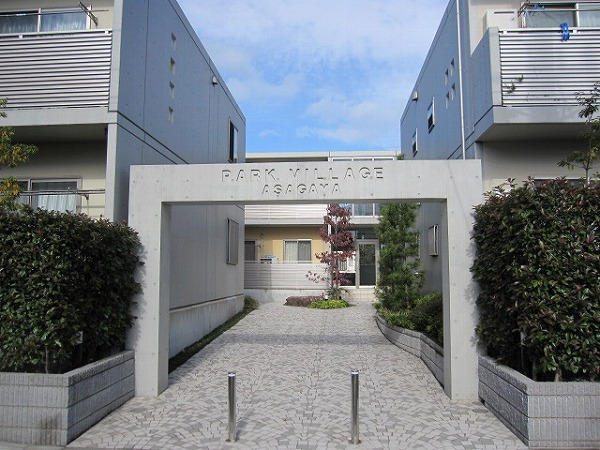 ���ʐ^�{����